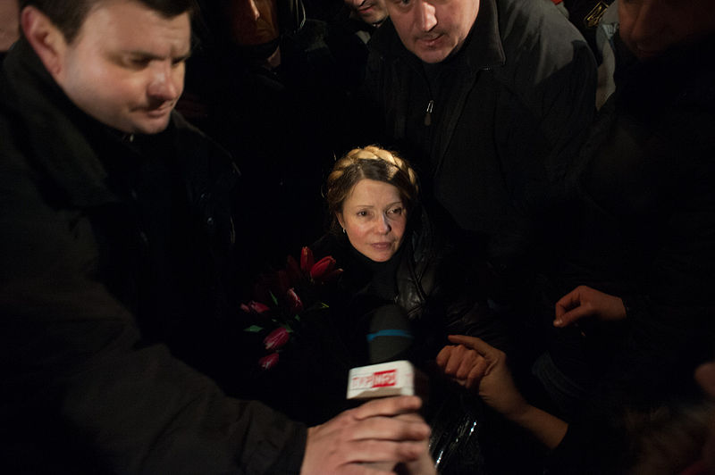 File:Yulia Tymoshenko addressing Euromaidan with a speech. Kyiv, Ukraine. Events of February 22, 2014.-2.jpg