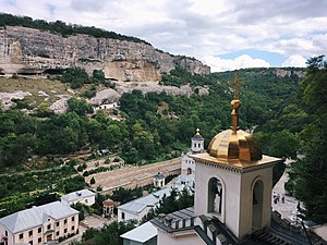 Свято-Успенский пещерный монастырь, Бахчисарай, Крым.jpg