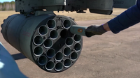 Заряжание неуправляемых боеприпасов во время боевого применения вертолётов на Украине