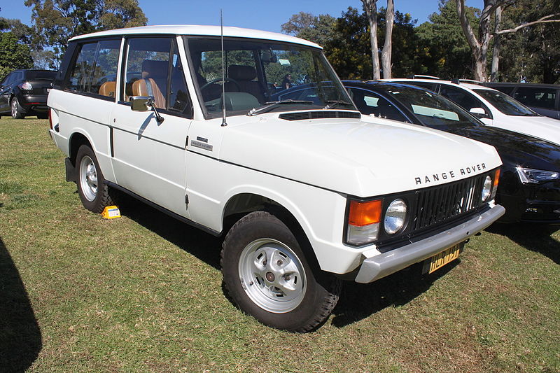 File:1975 Land Rover Range Rover 3-door wagon (20942927624).jpg