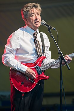 2017 The Hollies - od 2eight - 8SC6917.jpg