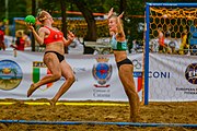 Deutsch: Beach Handball Champions Cup 2018 in Catania (ITA); Tag 2: 2. November – Frauen, Vorrundengruppe C: DHG Odense (DEN) - Beach Bazis Schleissheim (GER) 2:0 (18:12, 18:10) English: 2018 Beach Handball Champions Cup in Catania (ITA; Day 2: 2 November – Women's Preliminary Round Group C: DHG Odense (DENT) - Beach Bazis Schleissheim (GER) 1:2 (15:5, 7:12, 4:7)