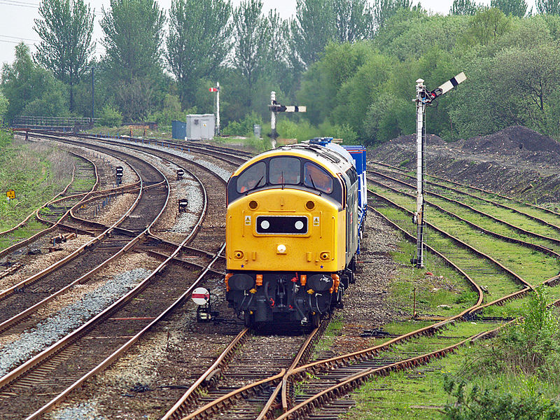 File:40145 Castleton East Junction.jpg