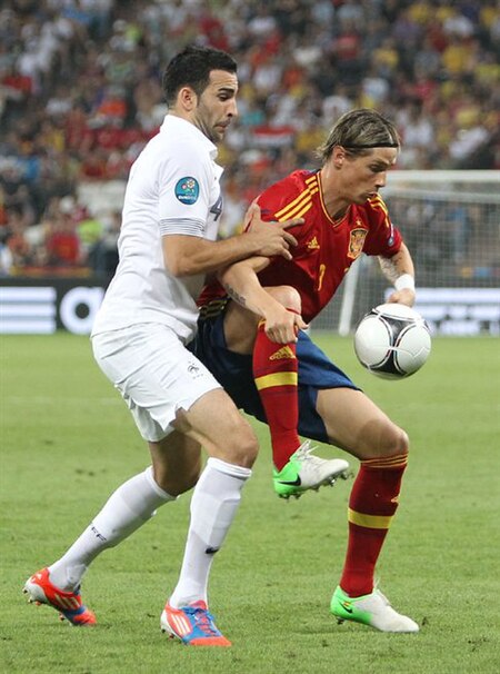 Tập tin:Adil Rami and Fernando Torres Spain-France Euro 2012.jpg