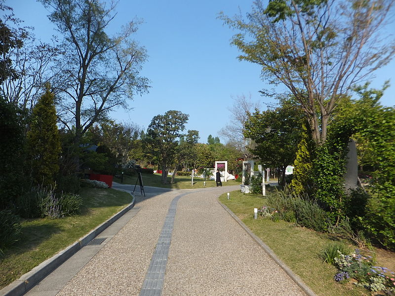 File:Akashi Kaikyo National Government Park in 2013-4-27 No,51.JPG