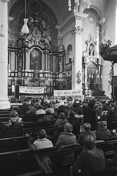 File:Aktiedag tegen hoge huren in Mozeshuis, Amsterdam overzicht protestvergadering, Bestanddeelnr 929-0363.jpg