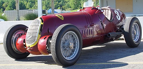 500px-Alfa-Romeo-2900-Scuderia-Ferrari-maroon-fa-lr.jpg