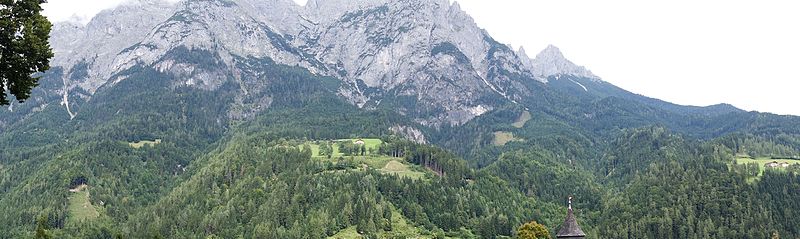 File:Alpine vista (27787680841).jpg