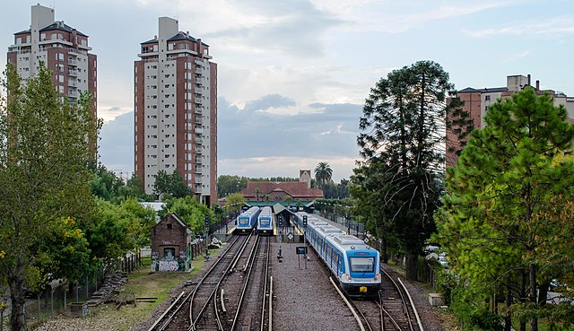 Mitre Line CSR Electric Multiple Units at Tigre train station.