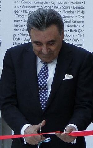 Aydın Doğan (cropped).jpg