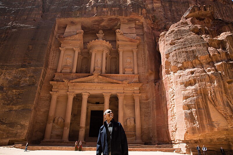 File:Barack Obama in the ancient city of Petra in Jordan, 2013.jpg