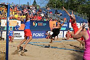 Deutsch: Beachhandball Europameisterschaften 2019 (Beach handball Euro); Tag 1: 2. Juli 2019 – Männer, Vorrunde Gruppe D, Polen-Schweden 2:1 (18:10, 15:9; 8:6) English: Beach handball Euro; Day 1: 2 July 2019 – Men Preliminary Round Group D – Poland-Sweden 2:1 (18:10, 15:9; 8:6)