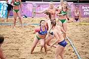 Deutsch: Beachhandball bei den Olympischen Jugendspielen 2018; Tag 6, 12. Oktober 2018; Mädchen, Hauptrundenspiel – Ungarn-Niederlande 2:1 English: Beach handball at the 2018 Summer Youth Olympics at 12 October 2018 – Girls Main Round – Hungary-Netherlands 2:1