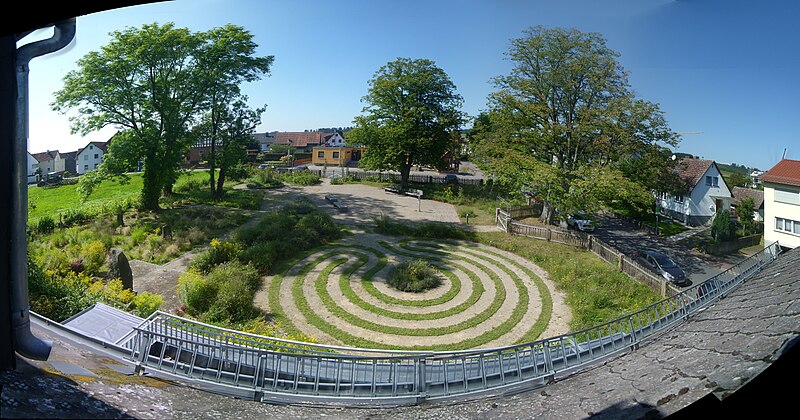 File:Beltershausen Sinnesgarten 2021-09-03 (Elop).jpg