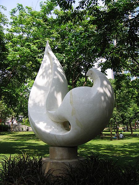 File:Benjasiri park sculpture.jpg