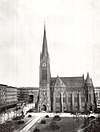 Berlin Lutherkirche und durchbrochenes Haus der Hochbahn 1900.jpg