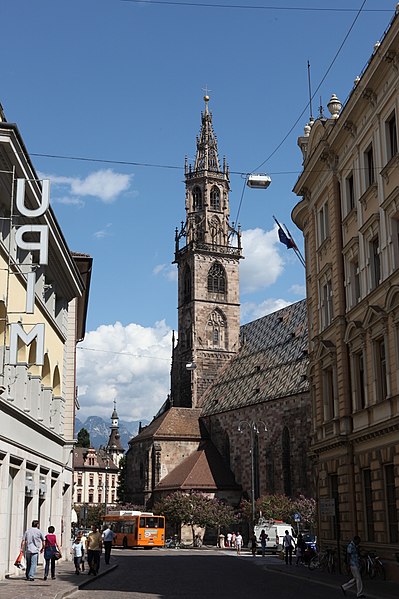 File:Bolzano 08-2011 - panoramio (1).jpg