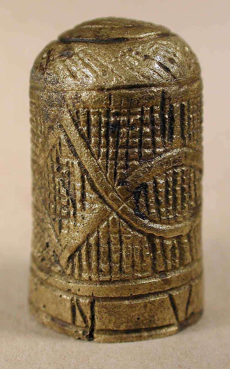 File:Brass Jacobean thimble.jpg - Wikipedia