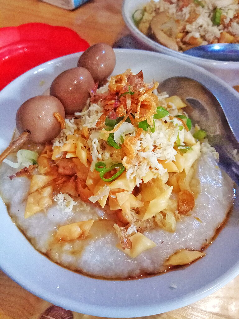 File:Bubur ayam garlic.jpg - Wikimedia Commons