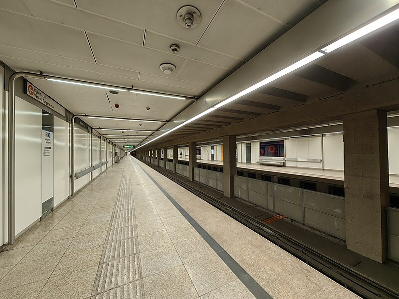 File:Budapest, M3 metró, Forgách utca, 36.jpg