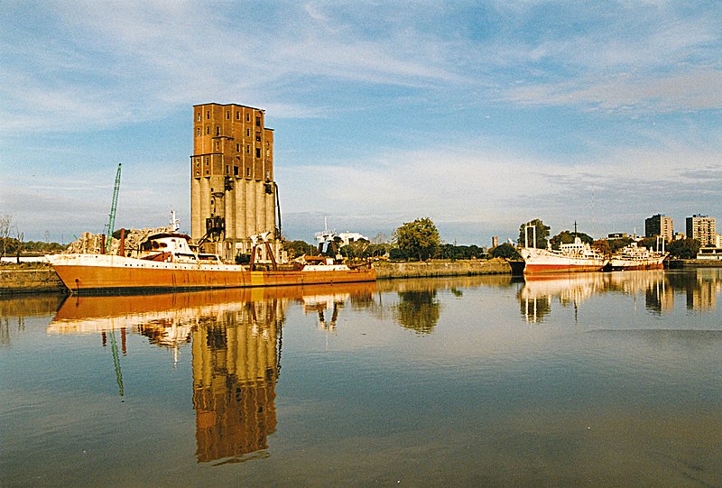 File:Buenos Aires Puerto Madero 1999-05-01.jpg