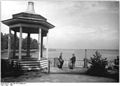 Bundesarchiv Bild 183-G1122-0600-102, Berlin, Müggelsee, Pavillon.jpg