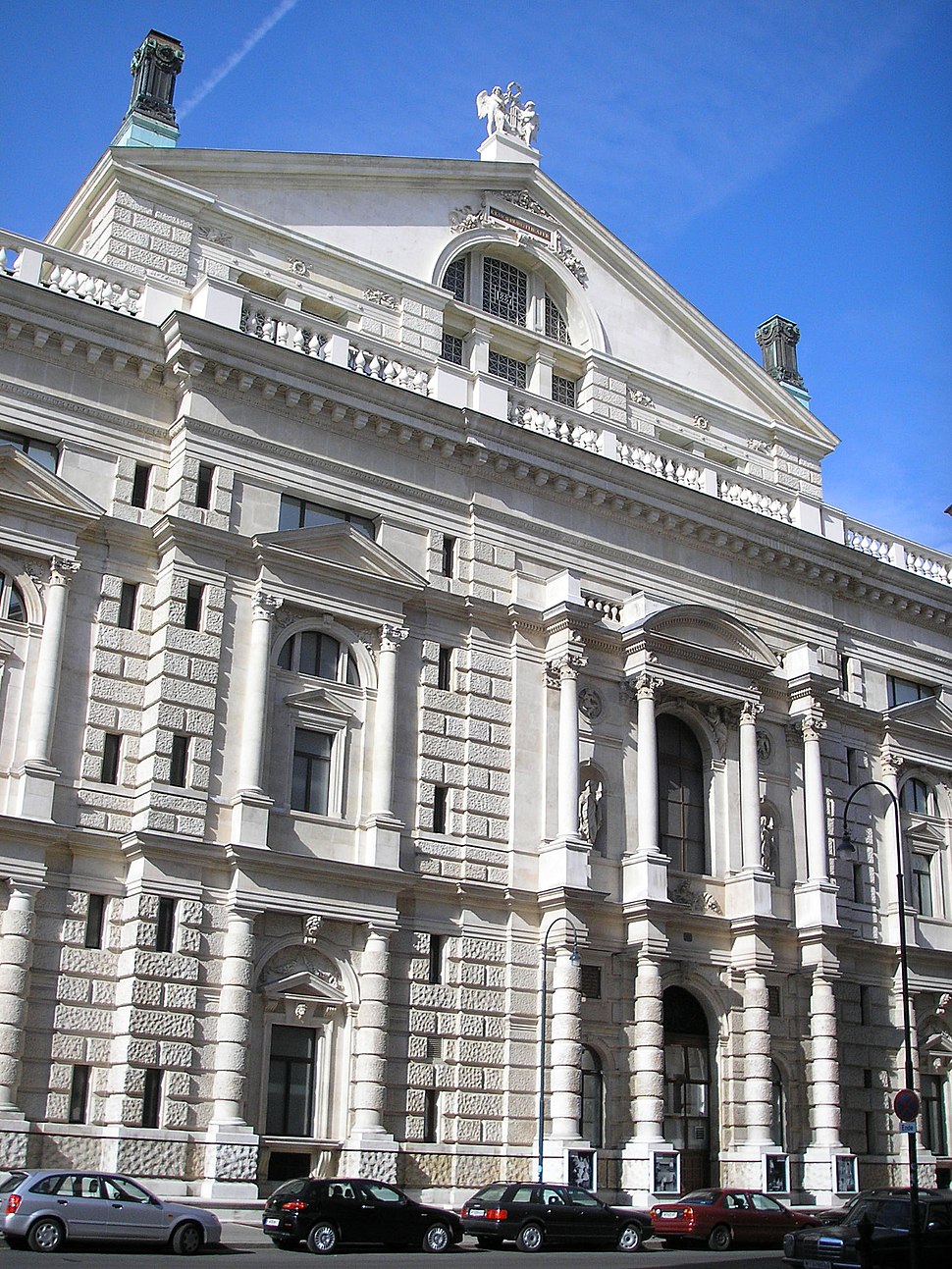 Burgtheater exterior Vienna Oct 2006 003