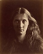 Portrait de Julia Jackson, par Julia Margaret Cameron, prise de vue : 1867.