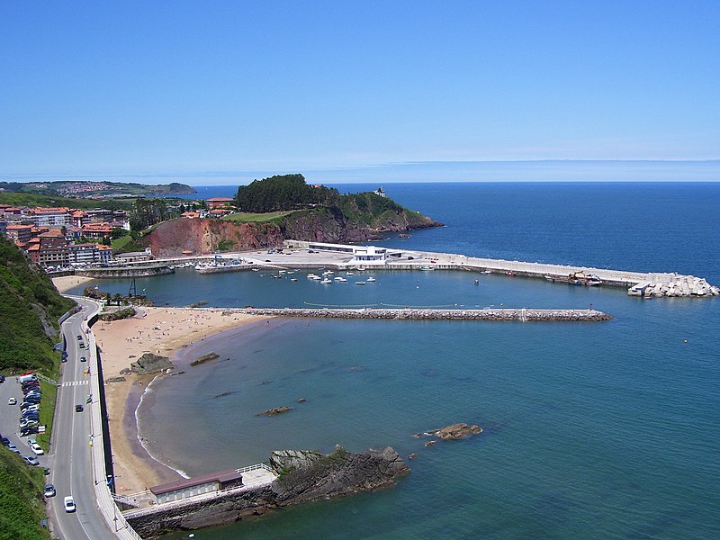 Candas-puerto-paseo1.jpg