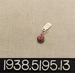 Carnelian Irregular Bead, Yale University Art Gallery, inv. 1938.5195.13