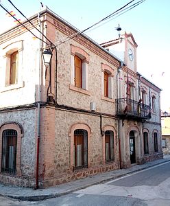 Casa consistorial de Zarzuela del Pinar.jpg