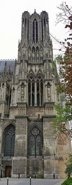 File:Cathédrale de Reims — Tour nord.jpg