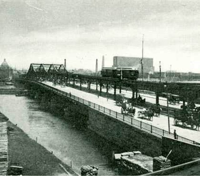 The Charlestown El running over the Charlestown Bridge