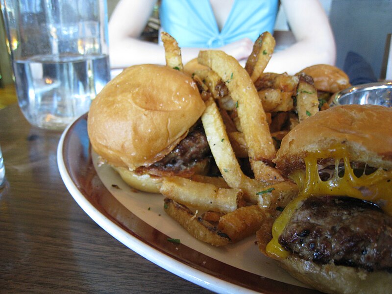 File:Cheeseburgers (3565822958).jpg