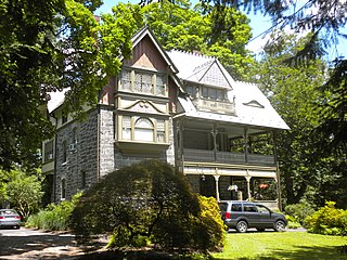 <span class="mw-page-title-main">Chestnut Hill Historic District (Philadelphia)</span> Historic district in Pennsylvania, United States