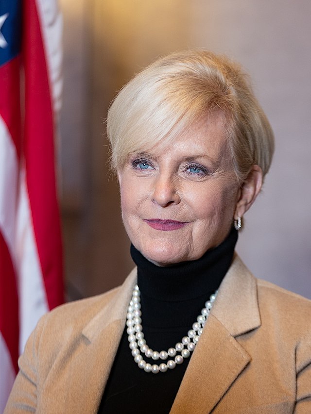 Cindy McCain image