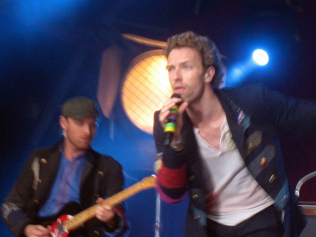 Coldplay's performance of "In My Place" during the band's Viva la Vida Tour.