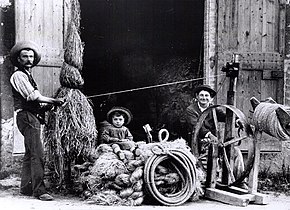 Tresseurs de chanvre, photographie des frères Cristille, fin XIXe siècle