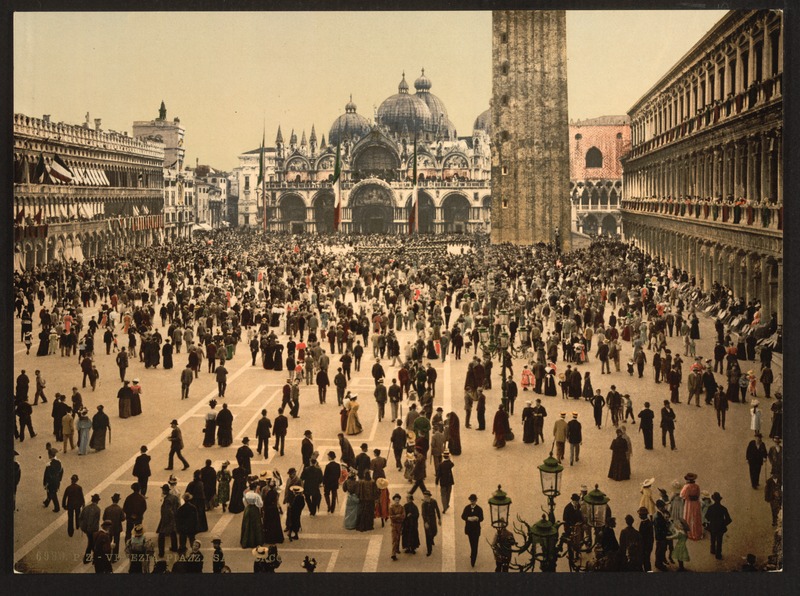 File:Concert in St. Mark's Place, Venice, Italy-LCCN2001701009.tif