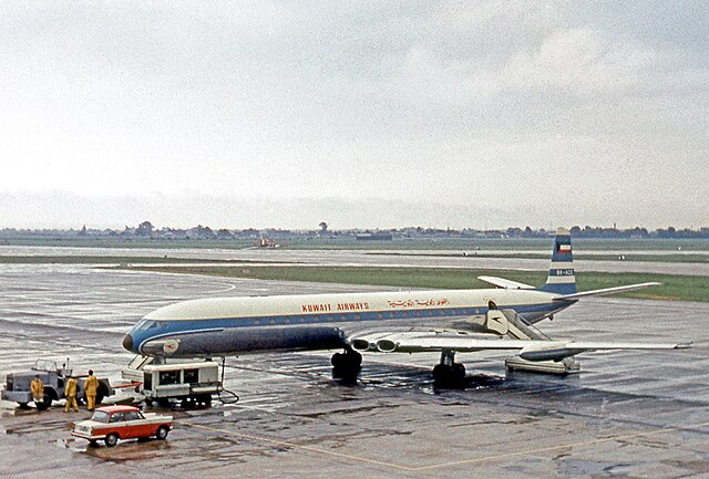 Kuwait Airways De Havilland DH.106 Comet 4C at London Heathrow Airport in 1964