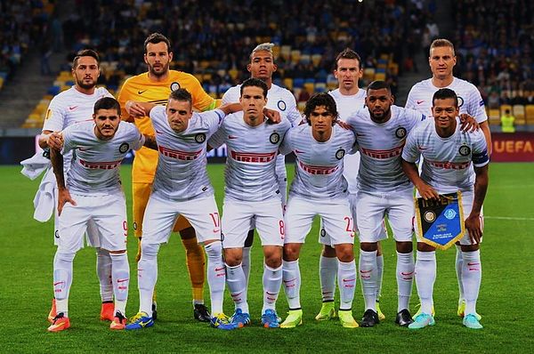 Inter Milan players line up before facing Dnipro Dnipropetrovsk in the UEFA Europa League, 18 September 2014