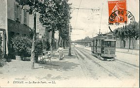 Le Tramway Enghien-Trinité sur la route nationale à Épinay, avant 1912.