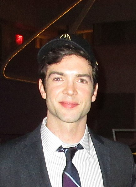 File:Ethan Peck (46909546282) (cropped).jpg
