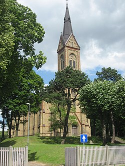 Evangelický luteránský kostel poblíž železníční stanice Tornakalns.jpg