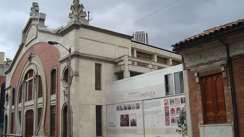 File:Faenza - Teatro.JPG