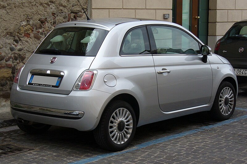 File:Fiat 500 silber Heck.JPG