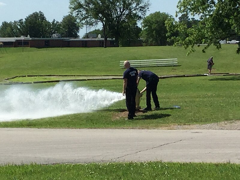 File:Fire hydrant inspection by firefighters in Oklahoma.jpg