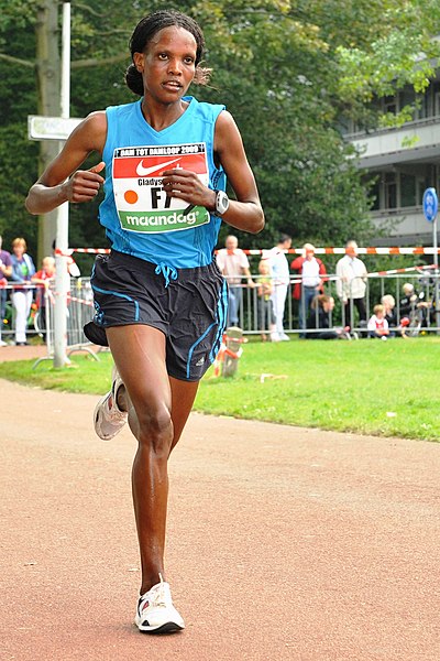 File:Flickr - NewsPhoto! - Dam tot Dam loop 2009 (5).jpg