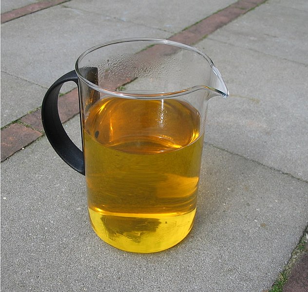 File:Fresh Urine (Day 0; 24 March) (2957323823).jpg