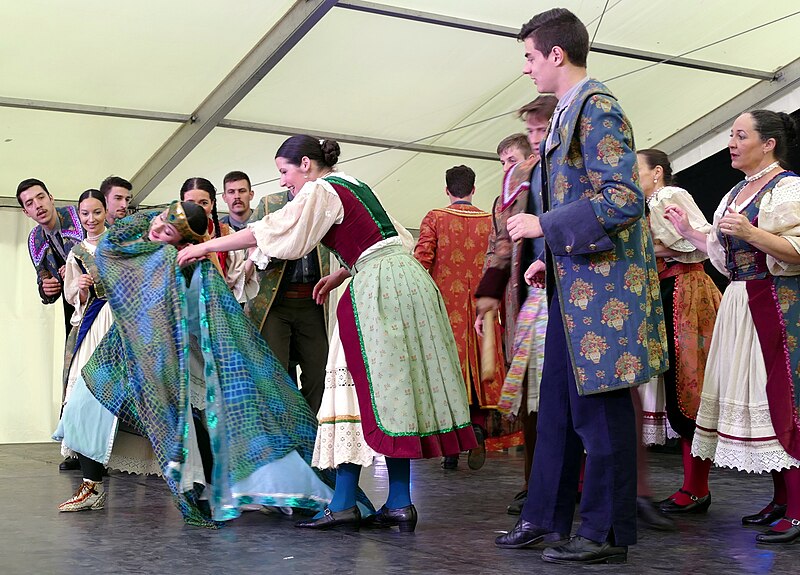 File:Góbéfest 2017 in Manchester. Haromszek Dance ensemble (133).jpg